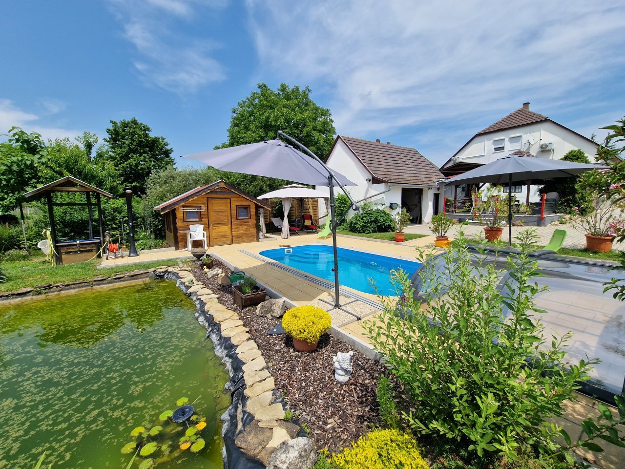(AAB) Großes Landhaus mit Pool in ruhiger Lage bei Heviz (AAB) Großes Landhaus mit Pool in ruhiger Lage bei Heviz