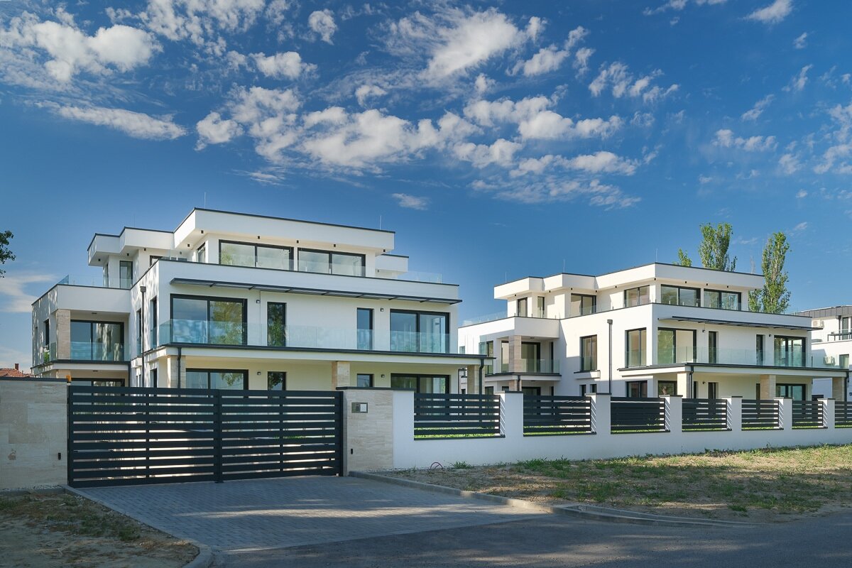 Neu gebaute Wohnung in Keszthely, 200 m weit vom Plattensee in einem modernen Mehrfamilienhaus ist zu verkaufen Neu gebaute Wohnung in Keszthely, 200 m weit vom Plattensee in einem modernen Mehrfamilienhaus ist zu verkaufen