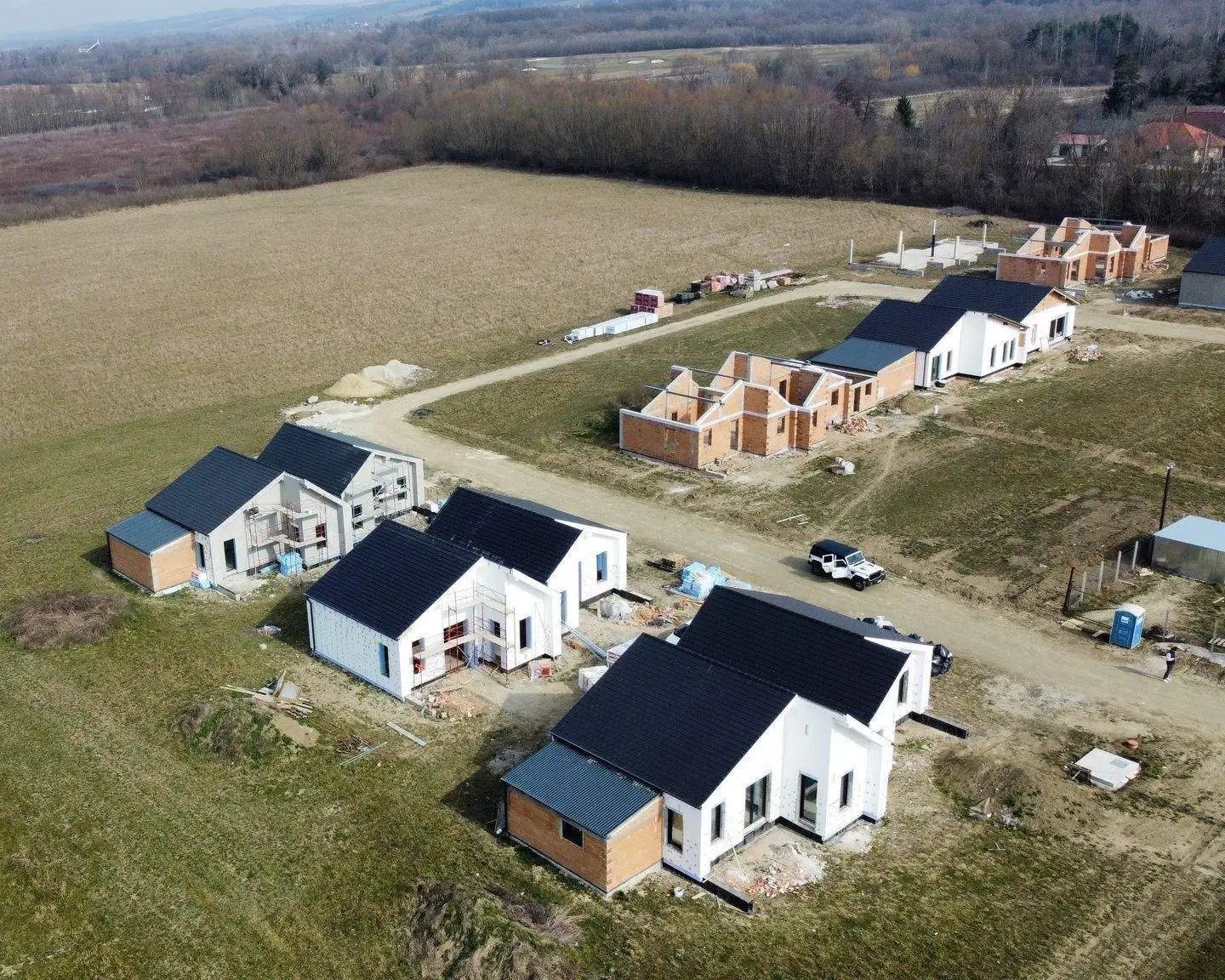 Stilvoller Neubau am Rande des berühmten Golfplatzes (AAA) Stilvoller Neubau am Rande des berühmten Golfplatzes (AAA)