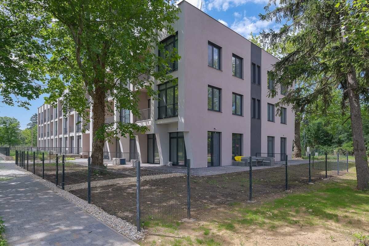 Ferienwohnung am Plattensee direkt am Ufer in Balatonberény ist zu verkaufen Ferienwohnung am Plattensee direkt am Ufer in Balatonberény ist zu verkaufen