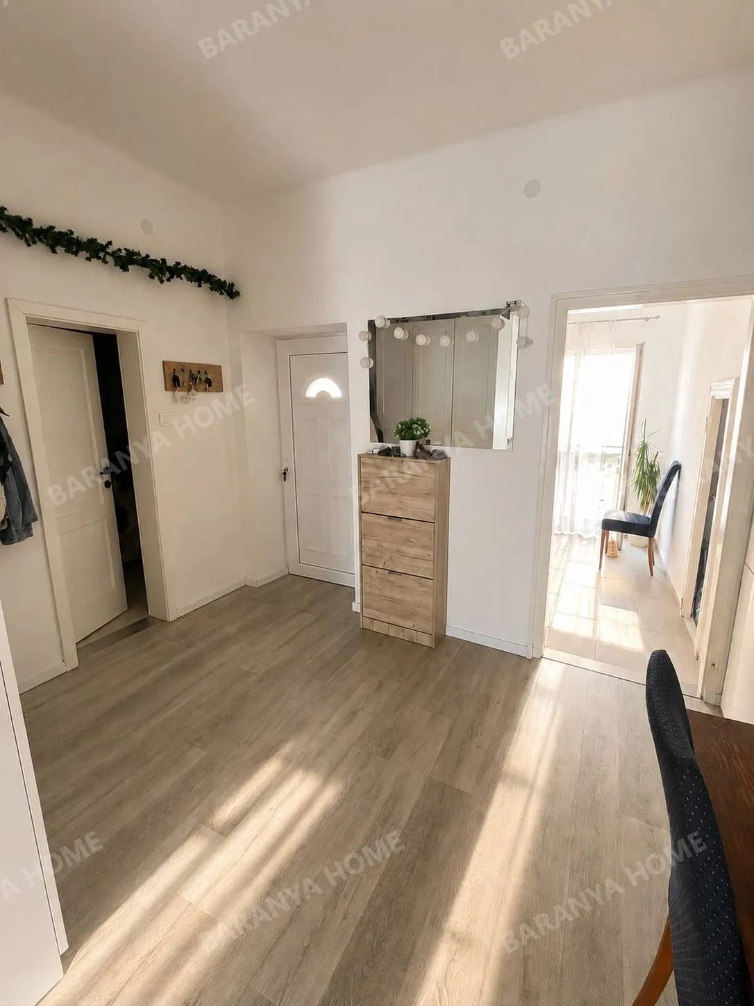Renovierte, gemütliche Wohnung mit Gartenanschluss zum Verkauf in Pécs-Tetty Renovierte, gemütliche Wohnung mit Gartenanschluss zum Verkauf in Pécs-Tetty