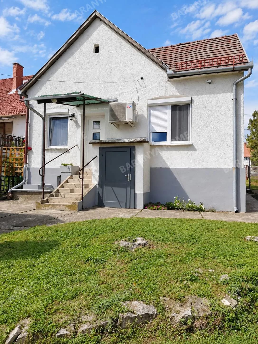 Preisnachlass! Einfamilienhaus im Herzen von Villány zu verkaufen – auch als Gästehaus Preisnachlass! Einfamilienhaus im Herzen von Villány zu verkaufen – auch als Gästehaus
