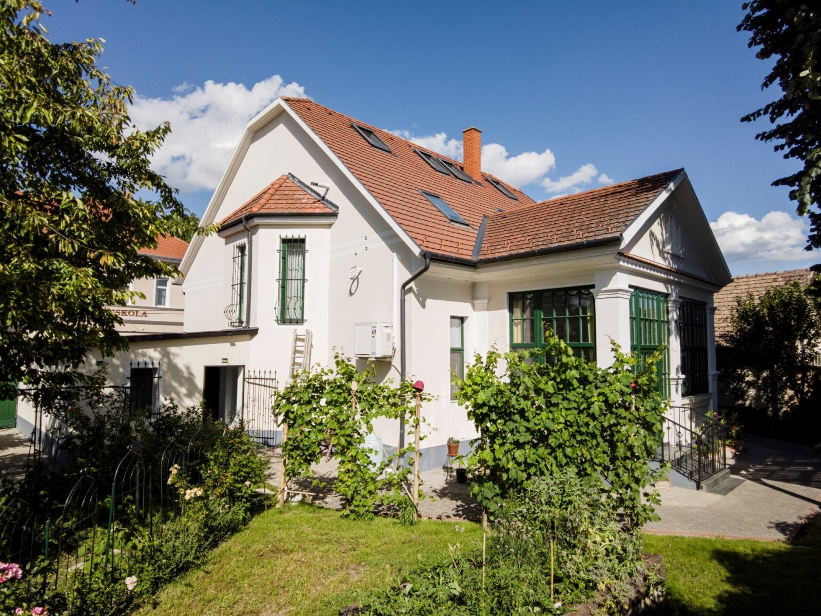 1 haz-gyor-landhaus-cecilia lux